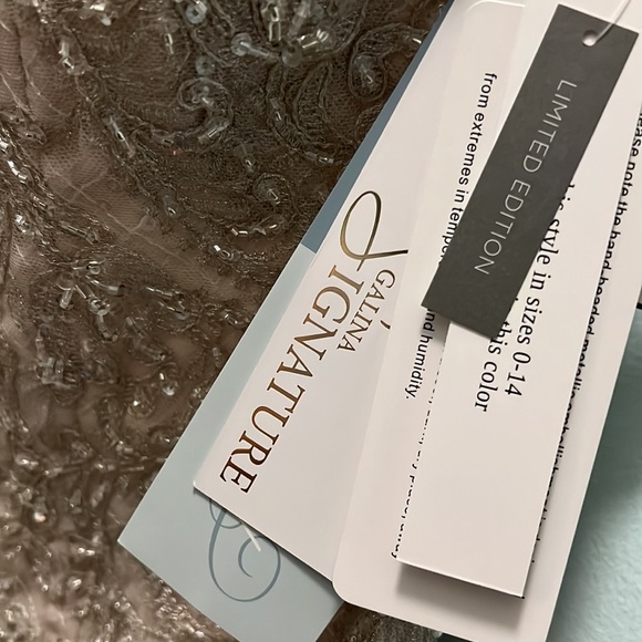 Lace vintage Strapless beaded wedding dress - Picture 7 of 14